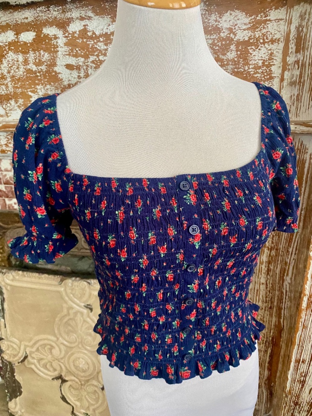 Aerie Navy Floral Smocked Puff Sleeve Crop Top S